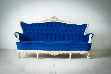 Klasik stil Armchair kanepesi, klasik odada.