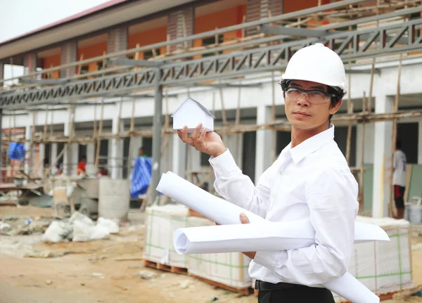 Ingenieur op het werk — Stockfoto