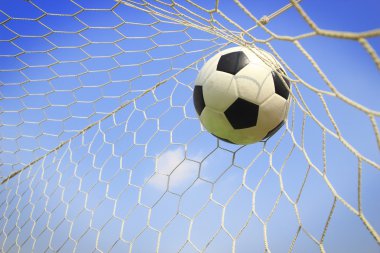 Kalede futbol topu