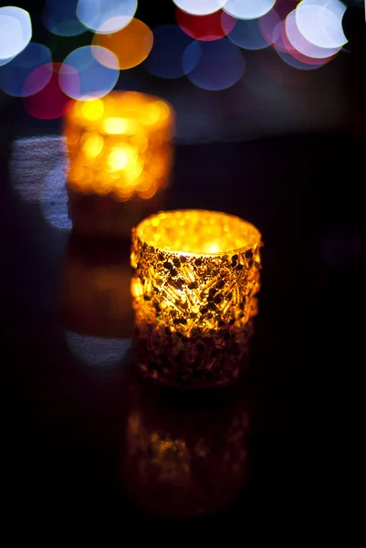 Candlelight s osvětlením na pozadí — Stock fotografie