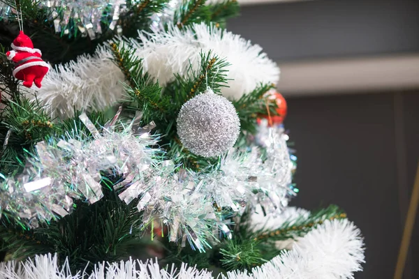 Decorative Christmas Baubles Christmas Tree Close — Stock Photo, Image
