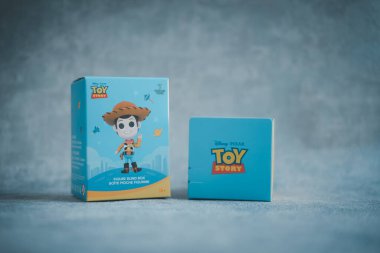BANGKOK, THAILAND - 22 Ocak 2022: Miniso, Toy Story X MINISO 'nun yeni oyuncak koleksiyonu Miniso Tayland' da toplam 6 parça ve 1 parça nadir bulunur.