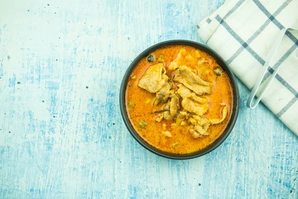 Thai Mahlzeit Kit Panang Curry Mit Schweinefleisch Schwarzer Schüssel Thia — Stockfoto