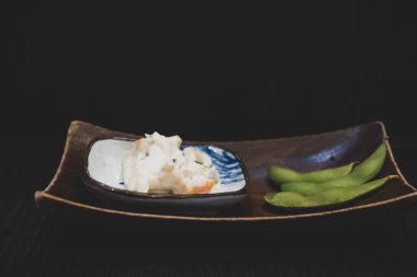 Patates püresi ve tuzlanmış fasulye. Aperatifler