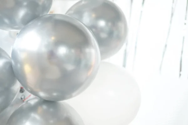 Zátiší Stříbrných Balónků Pro Dekoraci Večírků — Stock fotografie