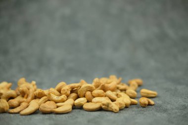 Kaju fıstığı, mesaj için boşluğu kopyala. Sağlıklı atıştırmalık, vejetaryen yemeği, bira atıştırması.