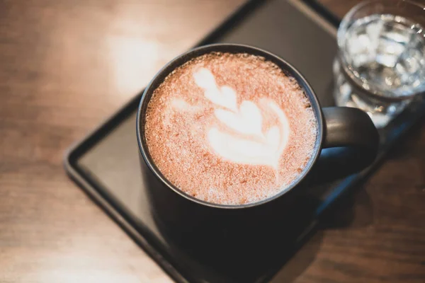 Café Mocha Quente Uma Xícara Café Com Bela Arte Latte — Fotografia de Stock