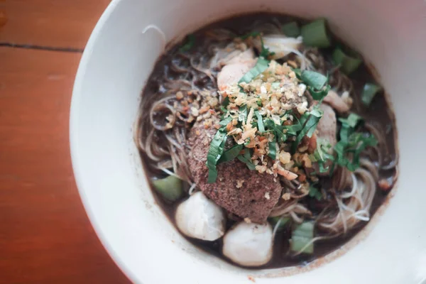 Thai Noodle Beef Molto Delizioso Con Verdure Polpette Focus Selettivo — Foto Stock