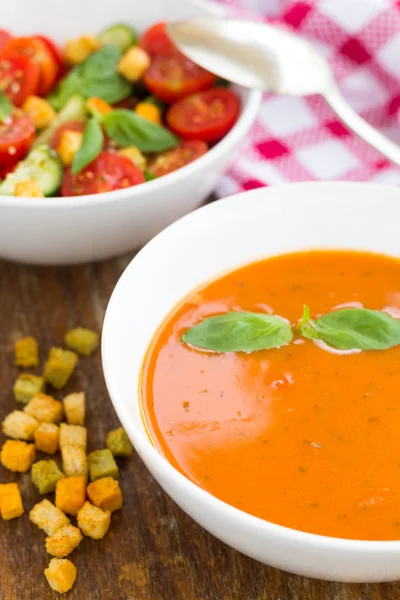 Plate of minestrone soup with cherry tomato — Stock Photo, Image