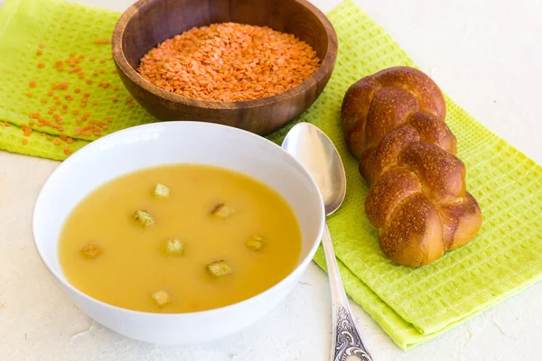 Soup of red lentils with herbs and spices — Stock Photo, Image