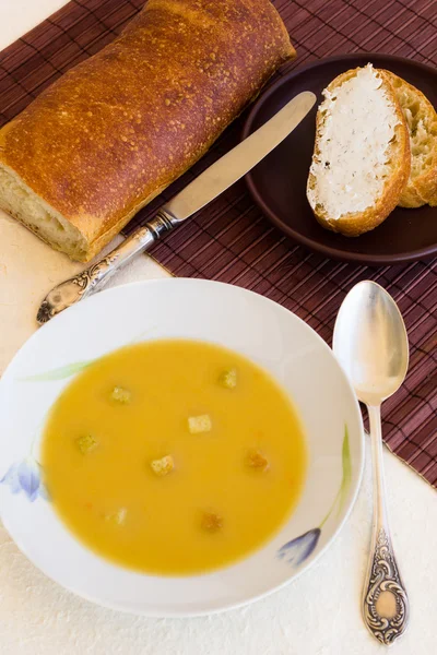 Soup of red lentils with herbs and spices — Stock Photo, Image