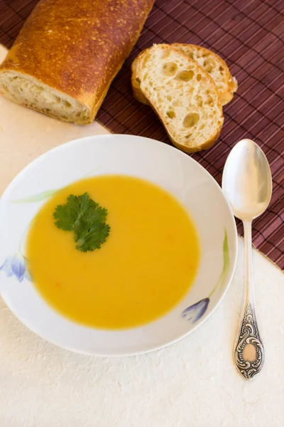 Soup of red lentils with herbs and spices — Stock Photo, Image