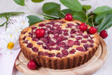 vişneli pasta plaka