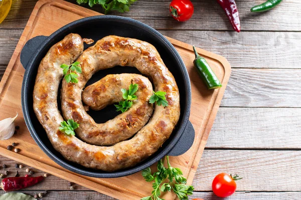 Spiral Sausage Ring Baked Old Oven Frying Pan Pepper Garlic — Stock Fotó