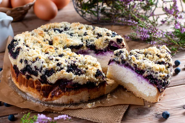 Fresh Baked Homemade Blueberry Cake Rustic Wooden Table — 스톡 사진