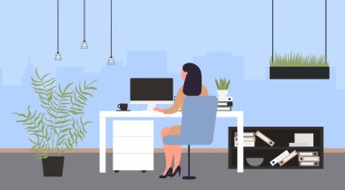 Modern ofis içi, arka plan, çalışmak için bilgisayarın başında oturan iş kadını.