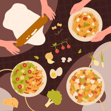 Usta sınıf aşçılarla makarna pişirme, eller hamuru sarma, tabağı yemekle tutma