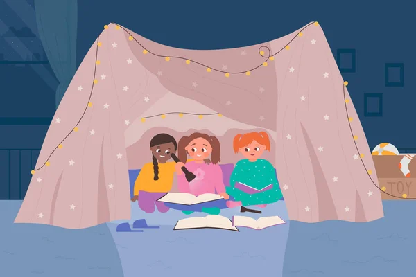 Roztomilé děti čtou pohádkovou knížku v domácím stanu, šťastné malé děti čtou pohádku — Stockový vektor