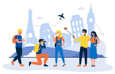 Turistler koronavirüs salgını sırasında seyahat ederler. Çizgi filmciler sağlığını yüz maskesi ile korur, erkek ve kadın gezi yerlerini ziyaret eder ve selfie düz vektör çizimi yapar. Koruma, tur konsepti
