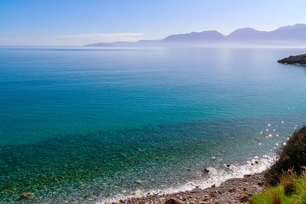 Hermosa idílica costa de aguas turquesas —  Fotos de Stock