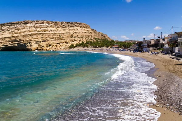 Panoramiczny widok z plaży matala Południowej Krecie — Zdjęcie stockowe