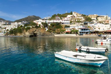 Girit 'teki Bali köyü tatil beldesinin panoramik ufuk çizgisi manzarası, Yunanistan
