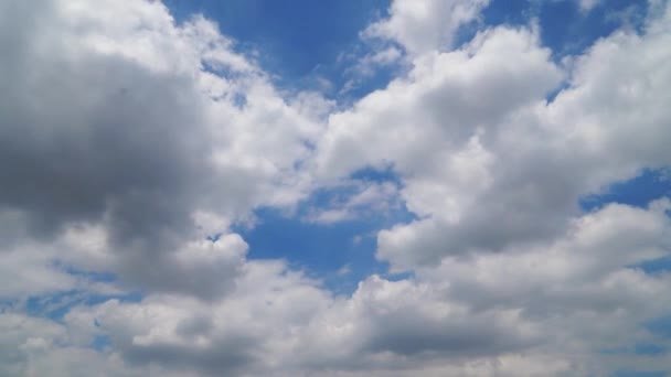 Zeitraffer, der Wolken bewegt — Stockvideo