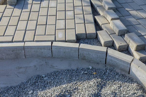 Мощеные камни. Ремонт пешеходной зоны или двора. Мощеная плитка.