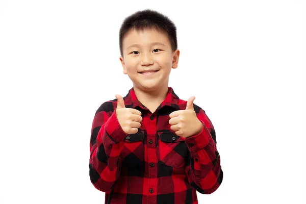 Criança Sorrindo Com Dois Polegares Para Cima Vestindo Camisa Vermelha — Fotografia de Stock