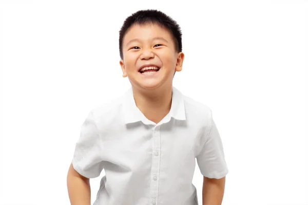 Niño Riendo Divirtiéndose Vistiendo Camisa Blanca Aislada Sobre Fondo Blanco —  Fotos de Stock