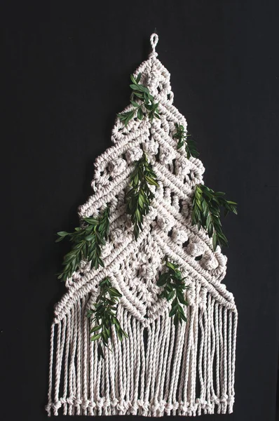 Ornamento Albero Natale Macrame Fili Cotone Naturale Bianco Sfondo Nero — Foto Stock