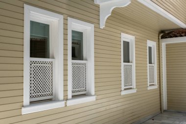 Ahşap duvardaki pencere arkaplanı