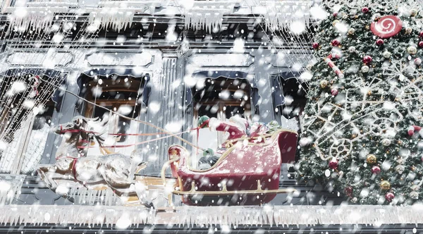 Święty Mikołaj Samochód Jelenia Koncepcja Nowego Roku — Zdjęcie stockowe