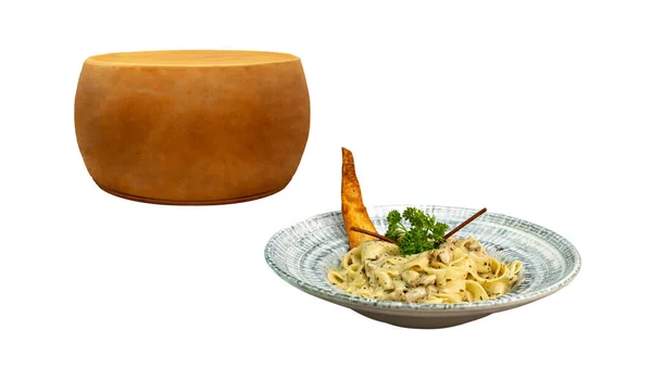 Parmezán Sýr Těstoviny Izolovaném Bílém Pozadí Vhodné Jídlo Menu Téma — Stock fotografie