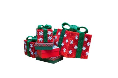 İzole edilmiş beyaz arkaplanda hediye paketi