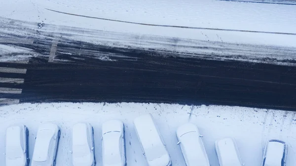 Snöig Stadsbild Tomma Gator Framifrån — Stockfoto