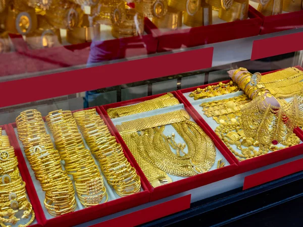 Decoração Ouro Exposição Uma Joalharia — Fotografia de Stock