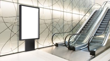 Yürüyen merdivenin yanında dijital görüntü