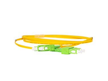 İzole edilmiş beyaz arkaplanda fiber Optik Yama Kordonu