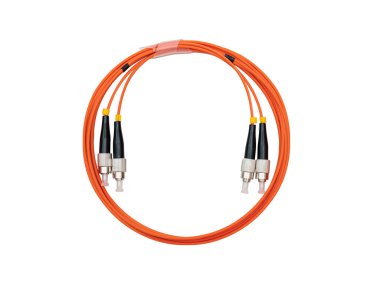 İzole edilmiş beyaz arkaplanda fiber Optik Yama Kordonu