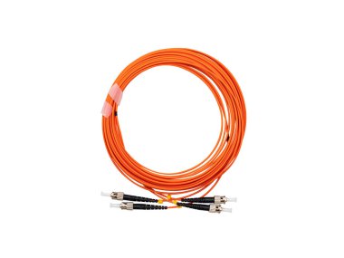 İzole edilmiş beyaz arkaplanda fiber Optik Yama Kordonu