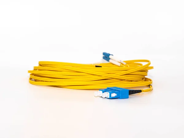 Cable Conexión Fibra Óptica Sobre Fondo Blanco Aislado — Foto de Stock