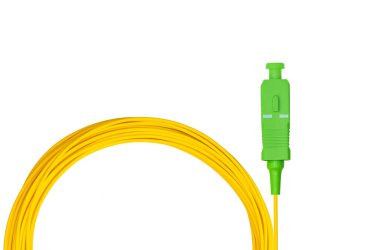 İzole edilmiş beyaz arkaplanda fiber Optik Yama Kordonu