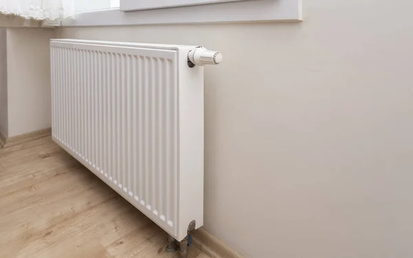 Modern White Radiator Thermostat — Stok fotoğraf