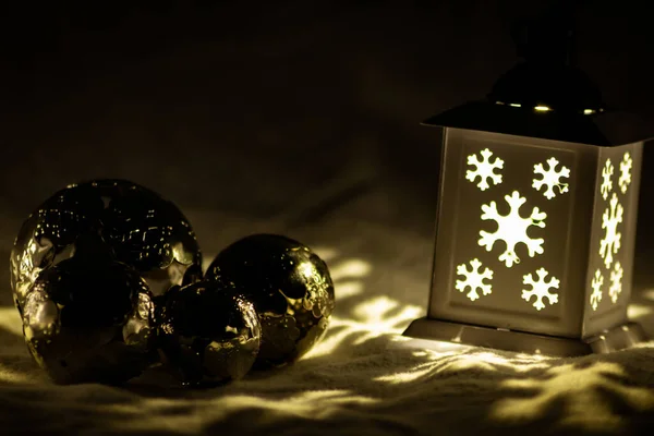 Lumières Noël Romantiques Illuminent Nuit Sombre Sainte Veille Dans Temps — Photo