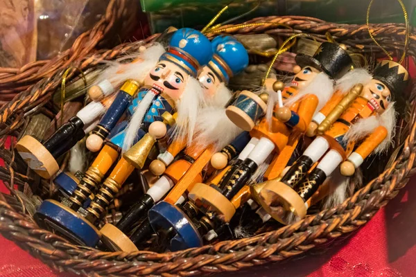 Traditionele Kerstfiguren Houten Mandje — Stockfoto