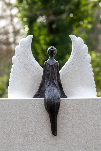 Mooi Engel Standbeeld Begraafplaats — Stockfoto