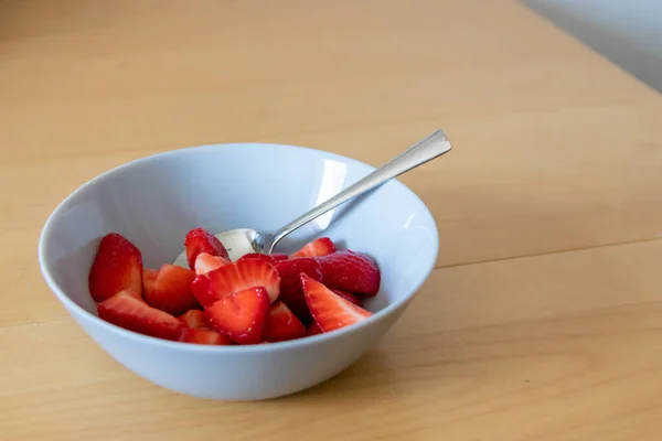 Many Cut Strawberries Bowl Ready Eat Silver Spoon Delicious Finger — Stock Photo, Image