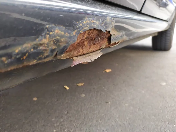 Rusty Capa Inferior Del Coche Resistido Podrido Con Óxido Carrocería —  Fotos de Stock