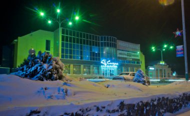 Rusya, Krasnodar Bölgesi, Ust-Labinsk şehri. Geceleri, küçük bir güney kasabasının özel bir cazibesi vardır SONY DSC